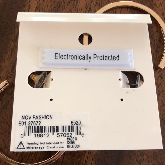 NWT Kim Rodgers rhinestone encrusted gold tone hoop earrings - Picture 12 of 13